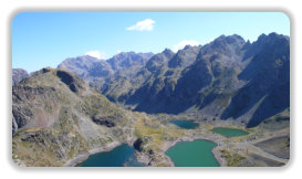 vue sur les lacs Robert depuis la via ferrata