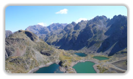 vue sur les lacs Robert depuis la via ferrata